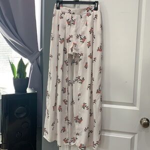 Justify Floral short skirt size medium